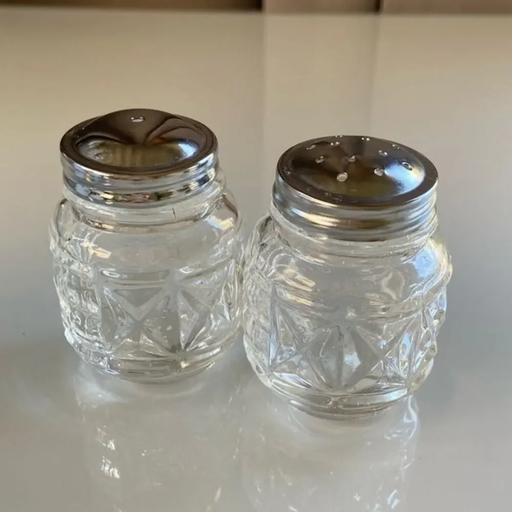 Vintage Anchor Hocking Pressed Glass Star Pattern Salt and Pepper Shakers